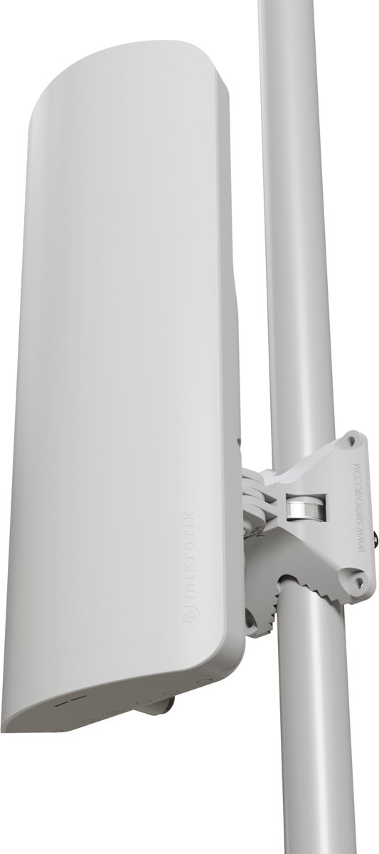 MikroTik mANTBox ax 15s
