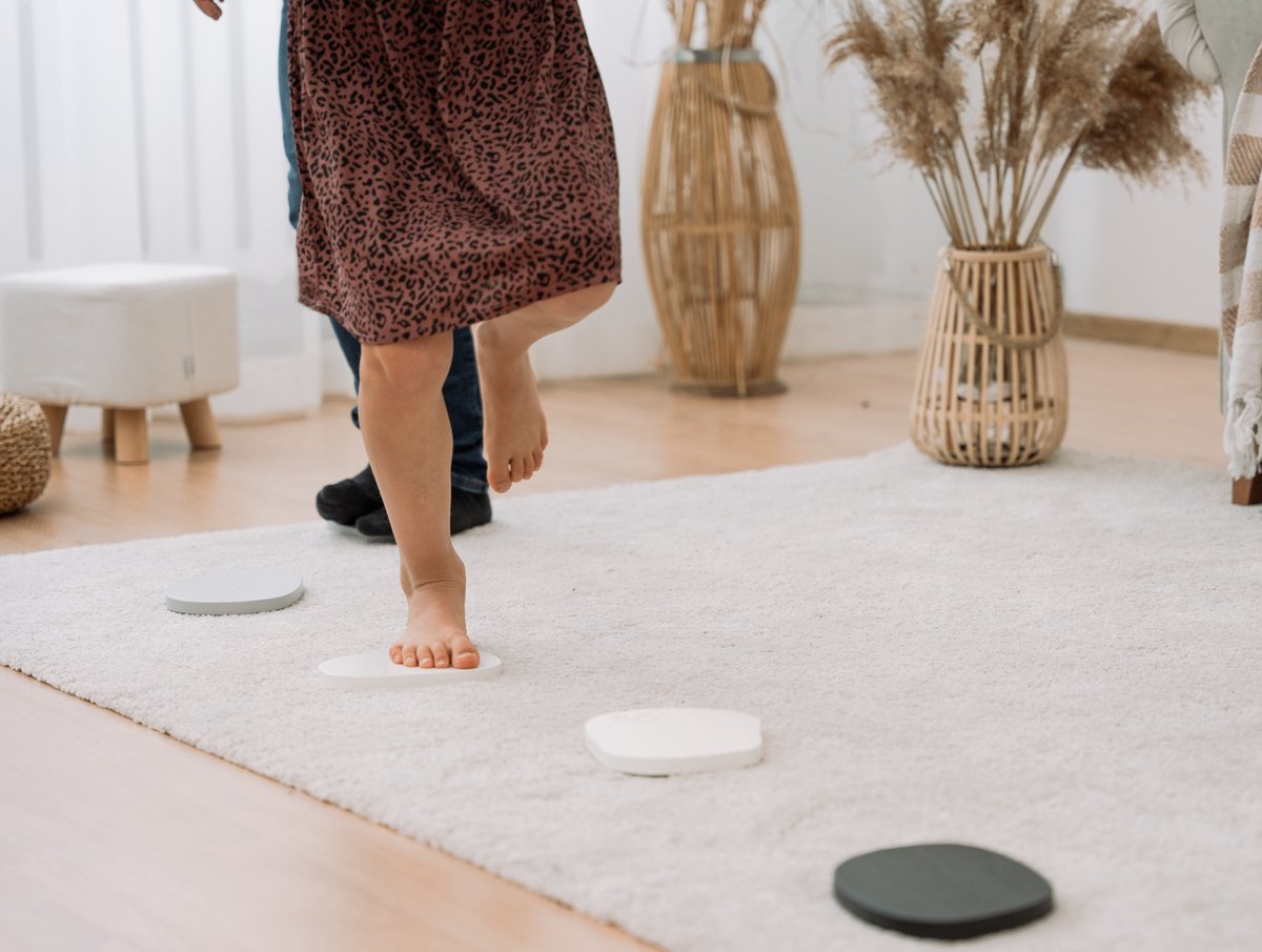 Ette Tete Stepping Stones Tipi, black and white