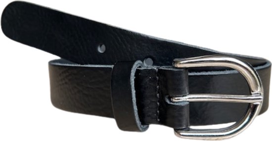 Zwarte leren damesriem van 3 cm breed met zilverkleurige gesp.
