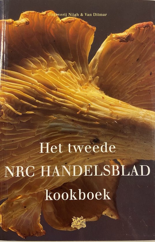 Voorzijde van 'Het tweede NRC HANDELSBLAD kookboek'. Gedetailleerde opname van een paddenstoel.