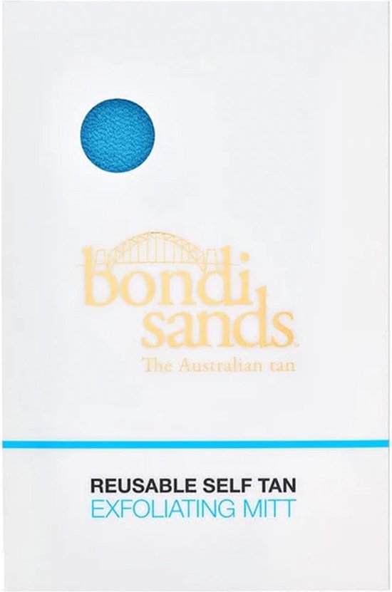 Verpakking met een helderblauwe cirkel die de exfoliatiehandschoen voorstelt, beschreven als 'REUSABLE SELF TAN EXFOLIATING MITT'.