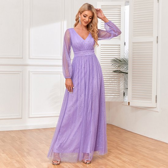 Robe de soirée en tulle pailleté à manches longues et col en V