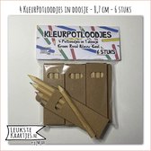 Uitdelers -> 6 doosjes met 4 Mini KleurPotloodjes 8,7 cm - No:03 (Wikkel Potloodjes - Kraft bruin kartonnen doosje, 4 kleuren Rood, Groen, Blauw, Geel) - LeuksteKaartjes.nl by xMar