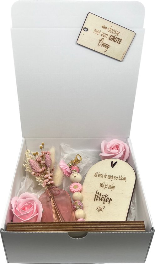 Geschenkbox Wil jij mijn METER zijn? | roze | vaasje droobloemen | zeeproosjes | droogbloemen | meter vragen | meter worden | peettante vragen | peettante worden | cadeau | doosje met een vraag