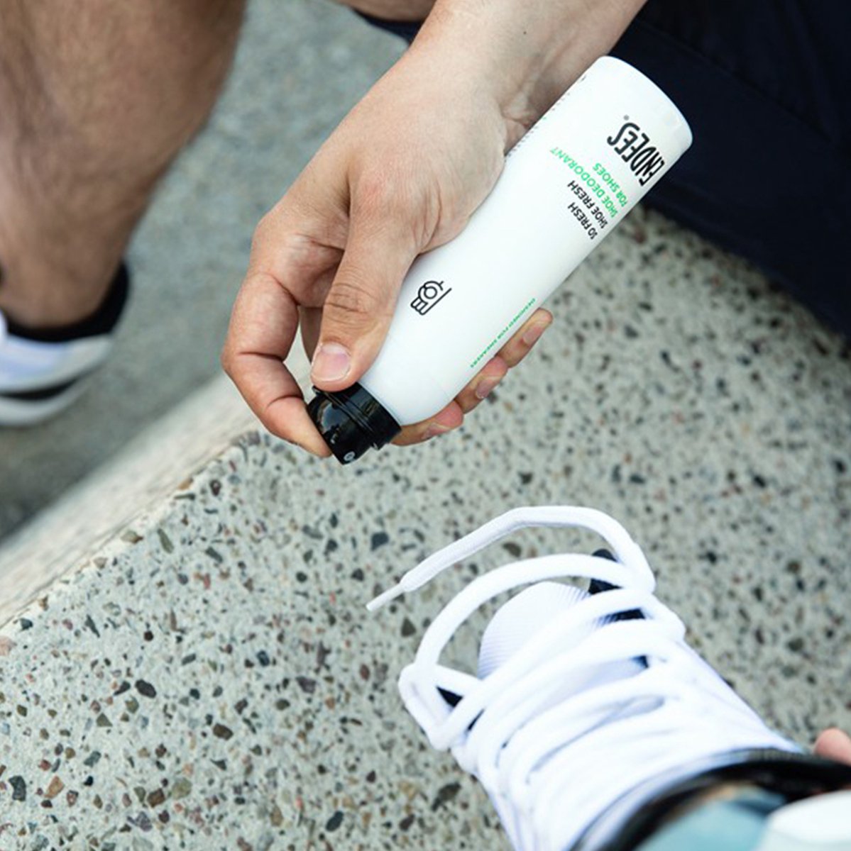 Fix & Go - Antikreuk Spray - Fix En Go Verfrist De Kleding En Verwijderd Kreuken Zonder Wassen Of Strijken 200 Ml Fix & Go - Antikreuk Spray - Fix En Go Verfrist De Kleding En Verwijderd Kreuken Zonder Wassen Of Strijken 200 Ml