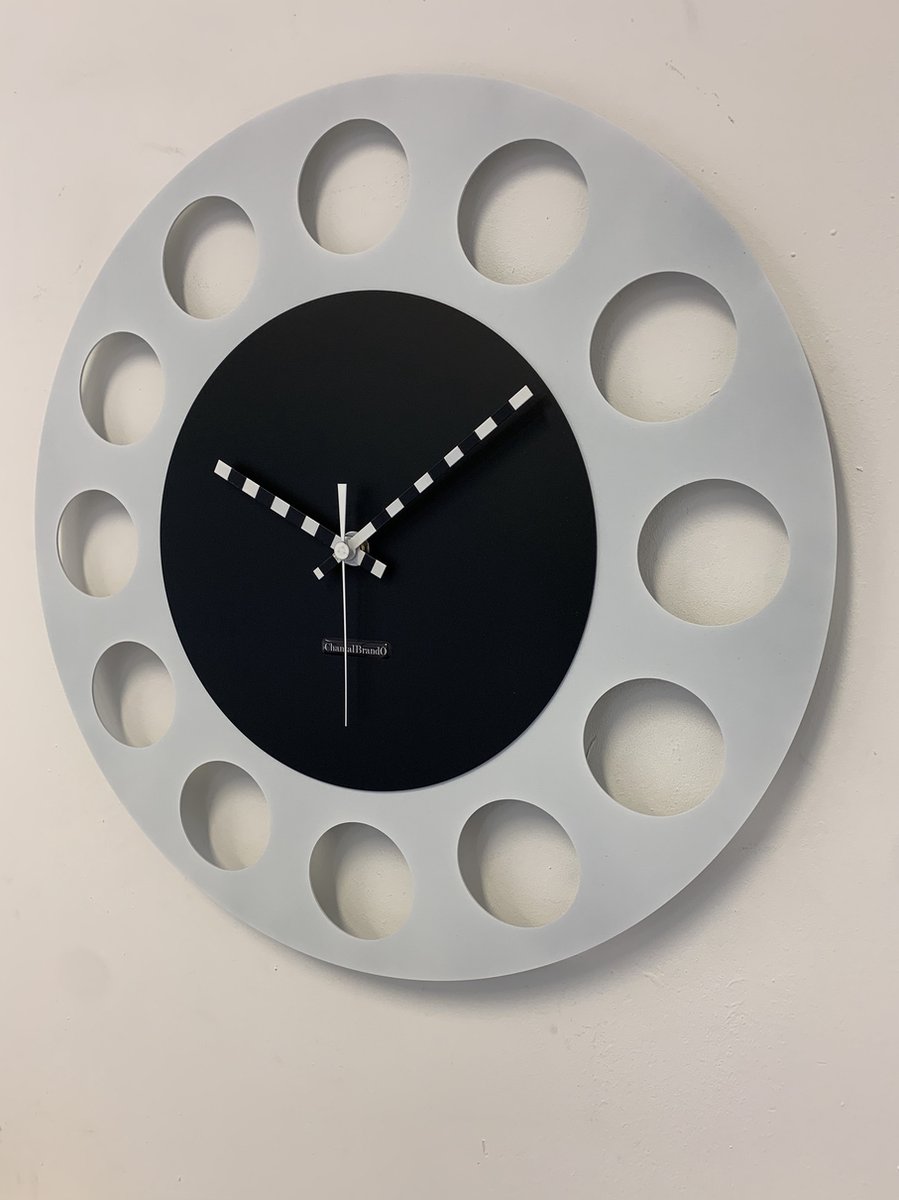 ChantalBrandO Wandklok OLYMPIA Black & White XL Modern Design