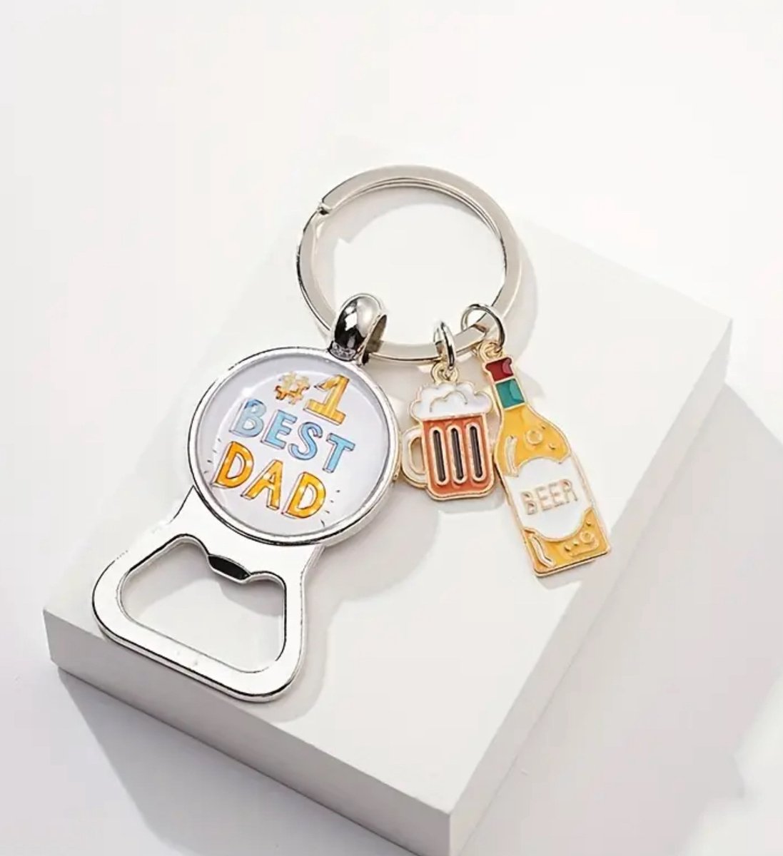 Sleutelhanger + Opener Best dad - met 2 bierglazenhangertjes eraan
