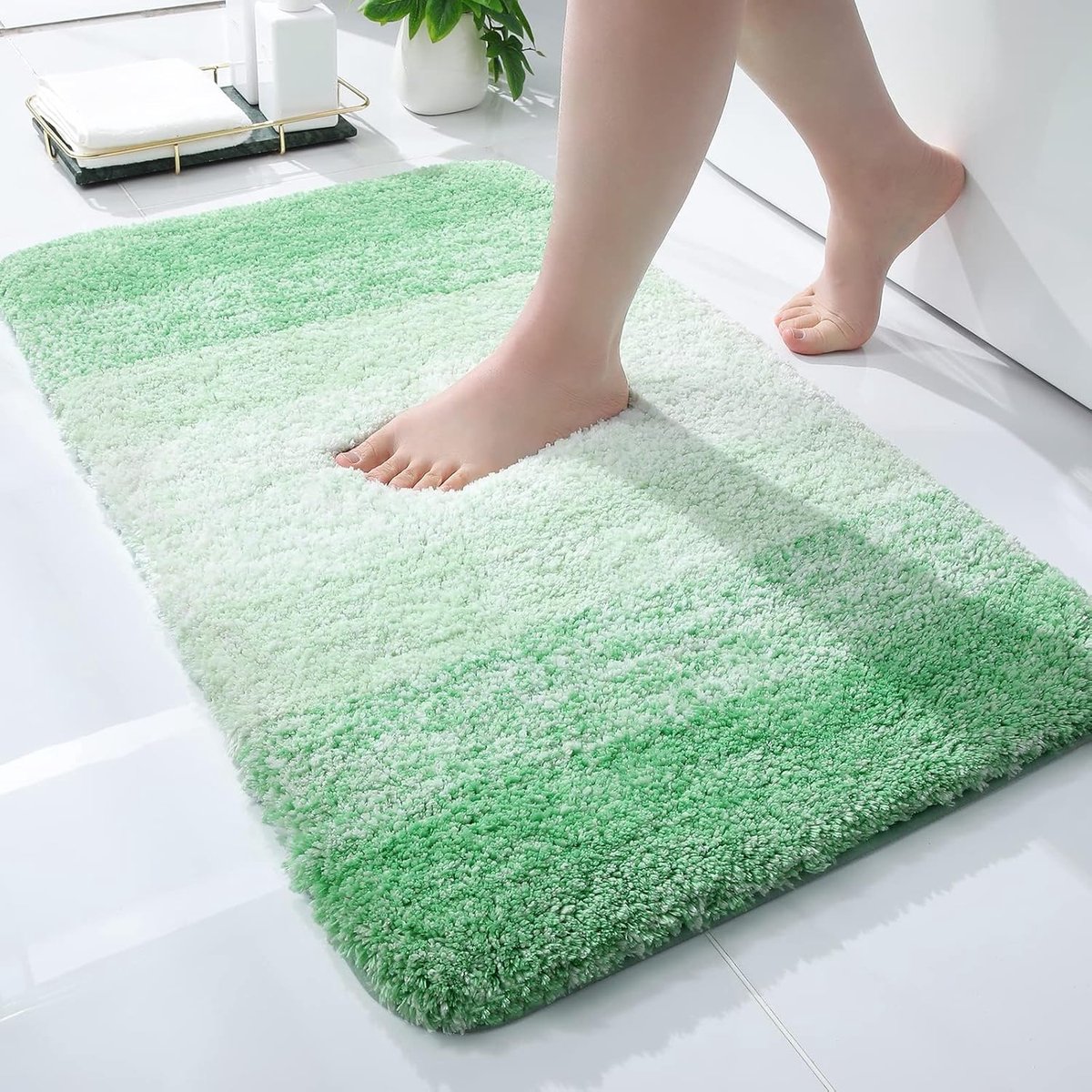 Famanu Zacht badkamertapijt, 40 x 60 cm, antislip, wasbaar, badmat, hoogpolig, badmat, microvezel, absorberend, douchemat, groen