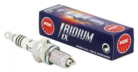 Bougie d'allumage NGK pour Moto Yamaha 850 XSR 900 2016 à 2019 CPR9EAIX-9 / 97673 / Par 4 Neuf