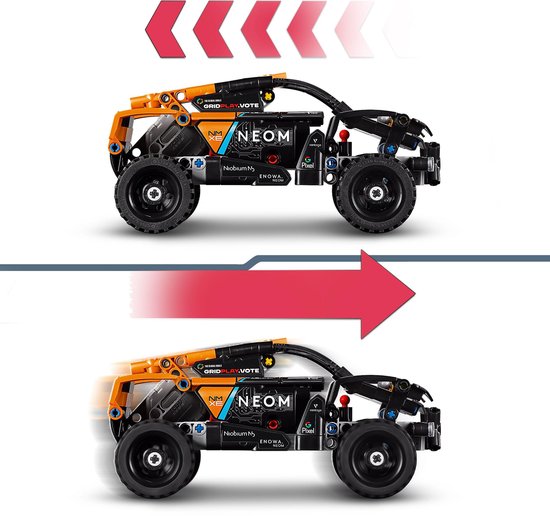 Zwarte en oranje LEGO Technic auto, met pijlen die beweging aanduiden.