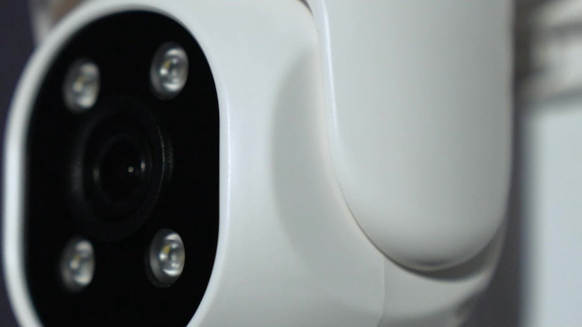 GNCC 2K Camera Beveiliging Buiten WiFi, Bewakingscamera voor Buiten, 2-Weg Audio, 24/7 Monitoring, PIR-Bewegingsdetectie, nachtzicht, IP65 Waterdicht, 2,4 GHz, Compatibel met Alexa, GT1Pro