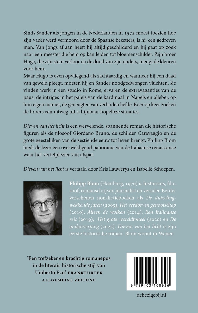 Philipp Blom, historicus, filosoof, romanschrijver, journalist en vertaler, met bril, grijs haar, gestreepte sjaal.