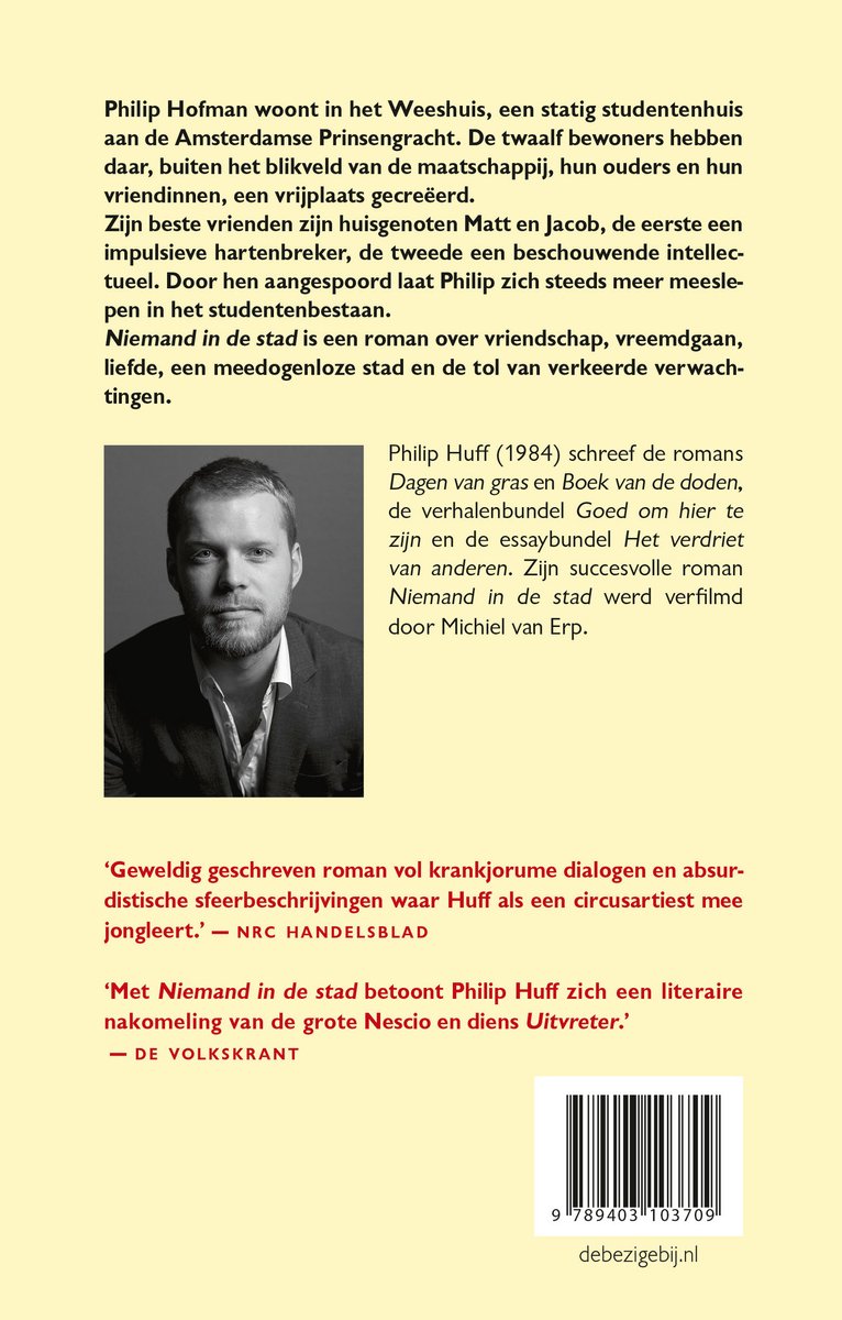 Boekomslag met een portret van Philip Huff, tekst over de roman "Niemand in de stad" en recensies.