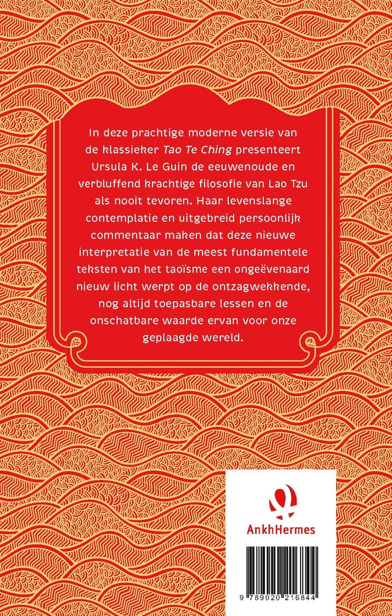 Couverture de livre avec un motif de vagues rouges et dorées. Texte sur le Tao Te Ching de Lao Tseu, une nouvelle interprétation par Ursula K. Le Guin. Logo AnkhHermes.