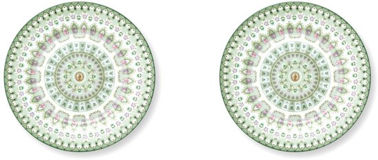 Twee ronde groene gebaksborden met een gedetailleerd, symmetrisch bloemen- en paisleypatroon in lila, wit en groen.