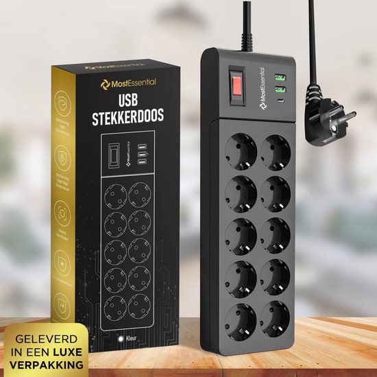 Zwarte stekkerdoos met 13 stopcontacten, 2 USB-A poorten, 1 USB-C poort en een rode aan/uit-schakelaar.