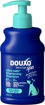 DOUXO Skin & Coat SPA Anti-Geur Hondenshampoo – 250mL | Vermindert Geurtjes, Reinigt & Hydrateert | Hypoallergene Formule met Aangepaste pH | Voor een Zachte, Frisse & Gezonde Vacht
