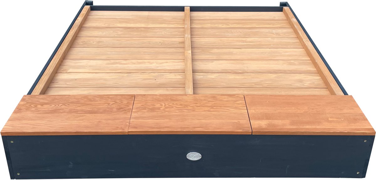 AXI Mandy XL Bac à Sable En Bois Avec Banc, Rangement, Tableau Noir – 130x120x98 Cm, FSC, Couvercle, Tapis De Sol