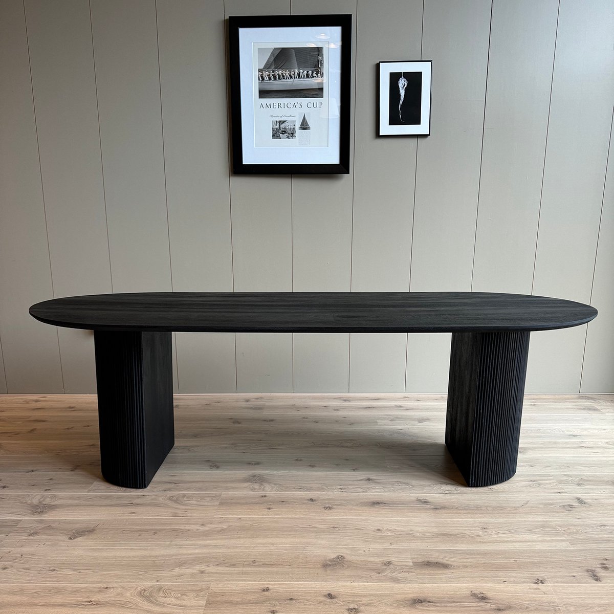 Old Inn - Eettafel Luca Deens Ovaal Zwart 240cm