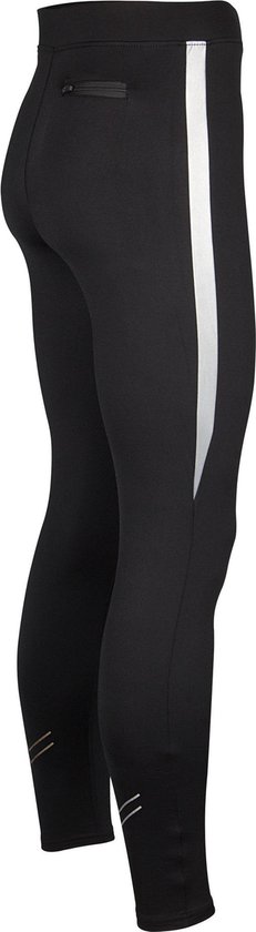 Zijkant van een zwarte sportbroek voor heren met reflecterende streep op het been en details onderaan.