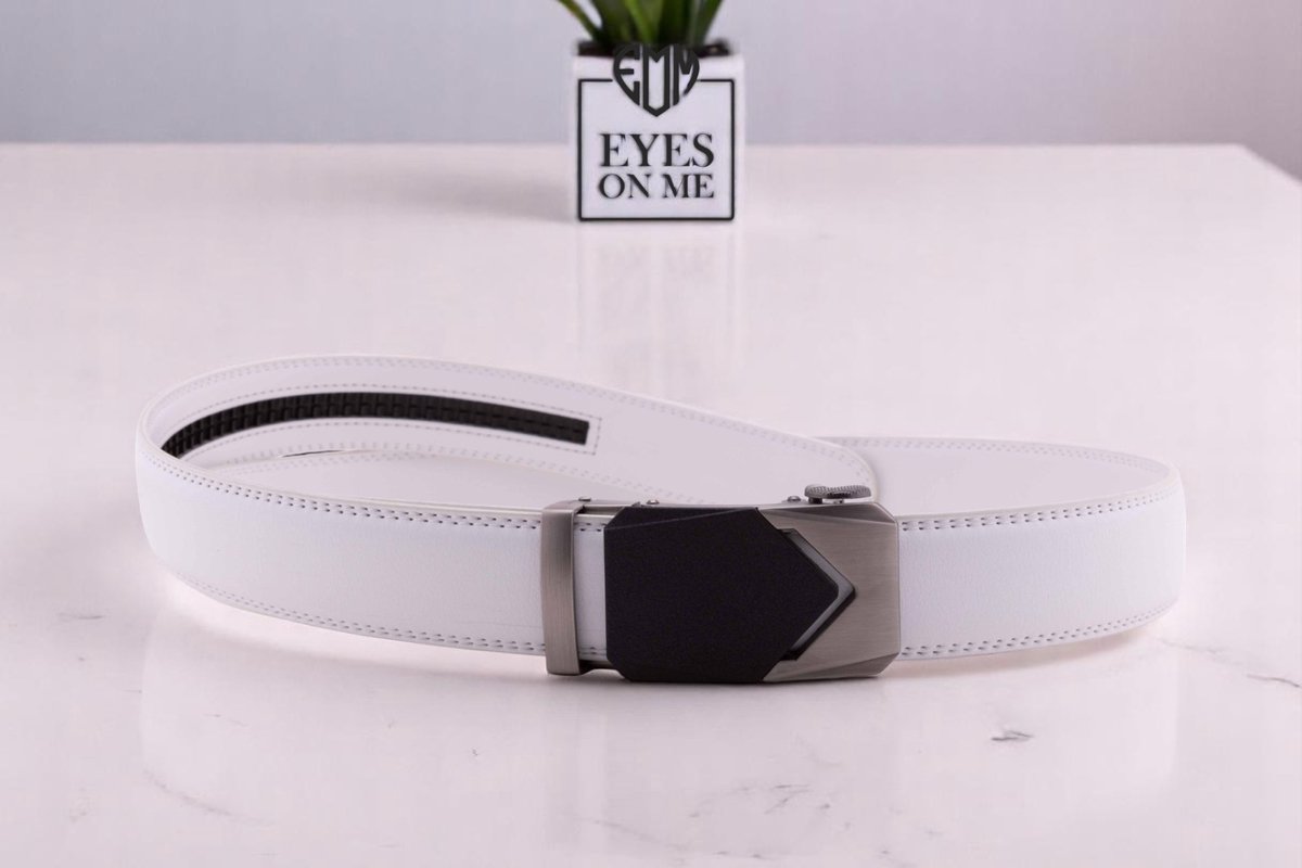 Witte lederen riem zonder gaatjes met automatische gesp voor heren ( model N040 )