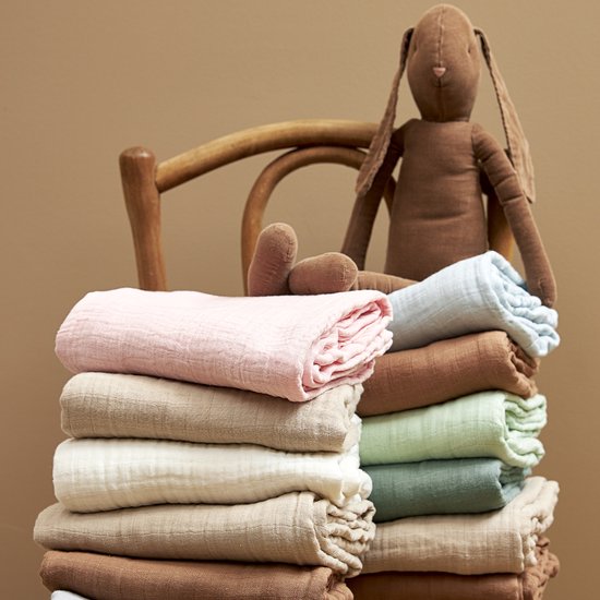 Meyco Baby Uni swaddle - 2-pack - pre-washed hydrofiel - offwhite/sand - 120x120cm van Meyco — afbeelding 4