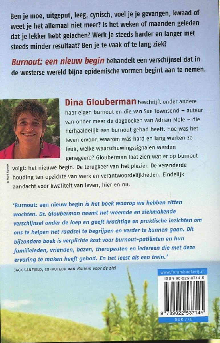 Foto van Dina Gloubberman, auteur van Burnout. Ze draagt een roze shirt.