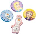 Gespoten Frozen-figuren: Elsa, Anna, Olaf, en een Olaf-figuur in het midden.