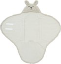 Beige baby wikkeldeken met konijnenoren, geborduurde ogen en neus, en verstelbare bandjes.