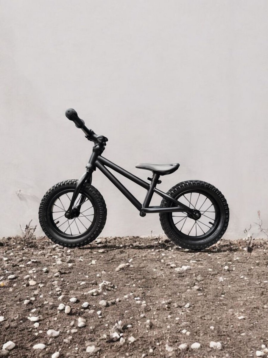 Jobber – Fatbike Loopfiets 2 jaar – Loopfietsen 12inch - Mat Zwart — afbeelding 9