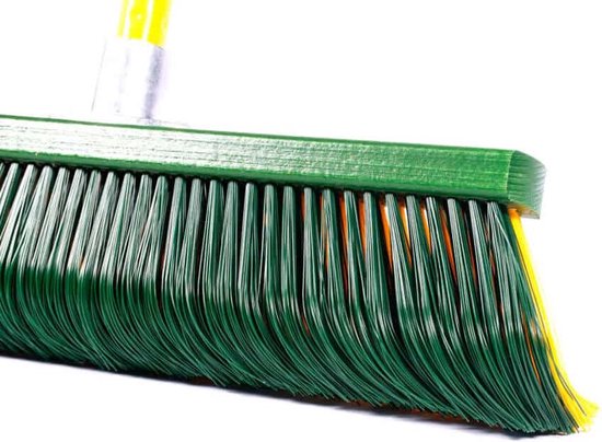 Klauwbezem - Kunstgras bezem - Tuinborstel - telescoopsteel - 60cm breed van Vigoro — afbeelding 2