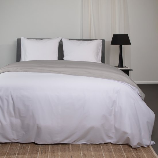 Foto: Superieur dekbedovertrek twin face wit lichtgrijs 100 katoen 140x200 220cm eenpersoons streel witte met lichtgrijze dekbedset adembenemend in uitstraling optimaal ventilerend en ademend