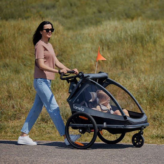 Lionelo Cama - 2-in-1 product - een fietsaanhanger en een wandelwagen van LIONELO — afbeelding 4