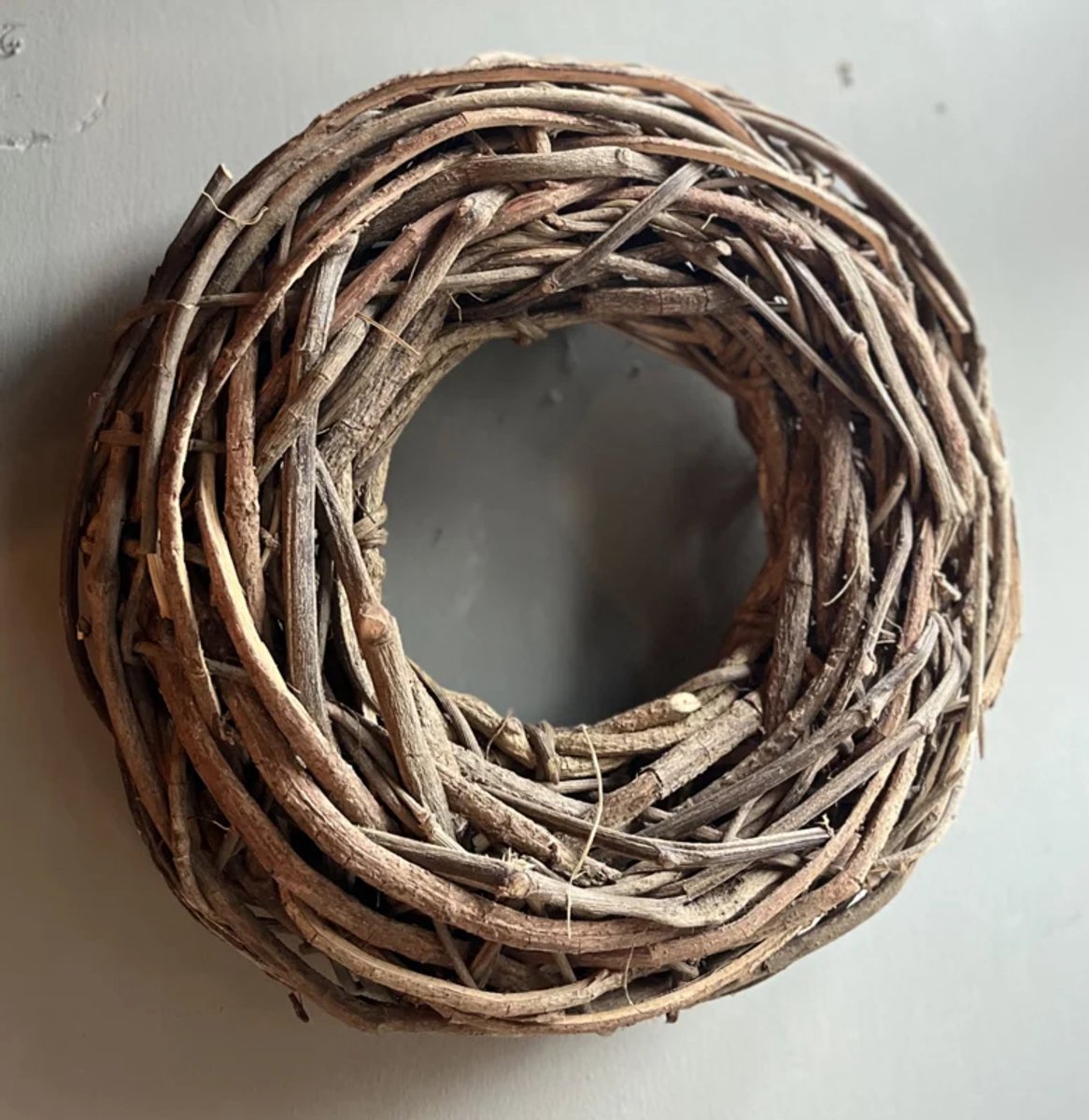 Krans hout van natuurlijk rattan Ø 48 cm - Landelijke houten krans - Rattan houten krans - Landelijk stoer robuust.