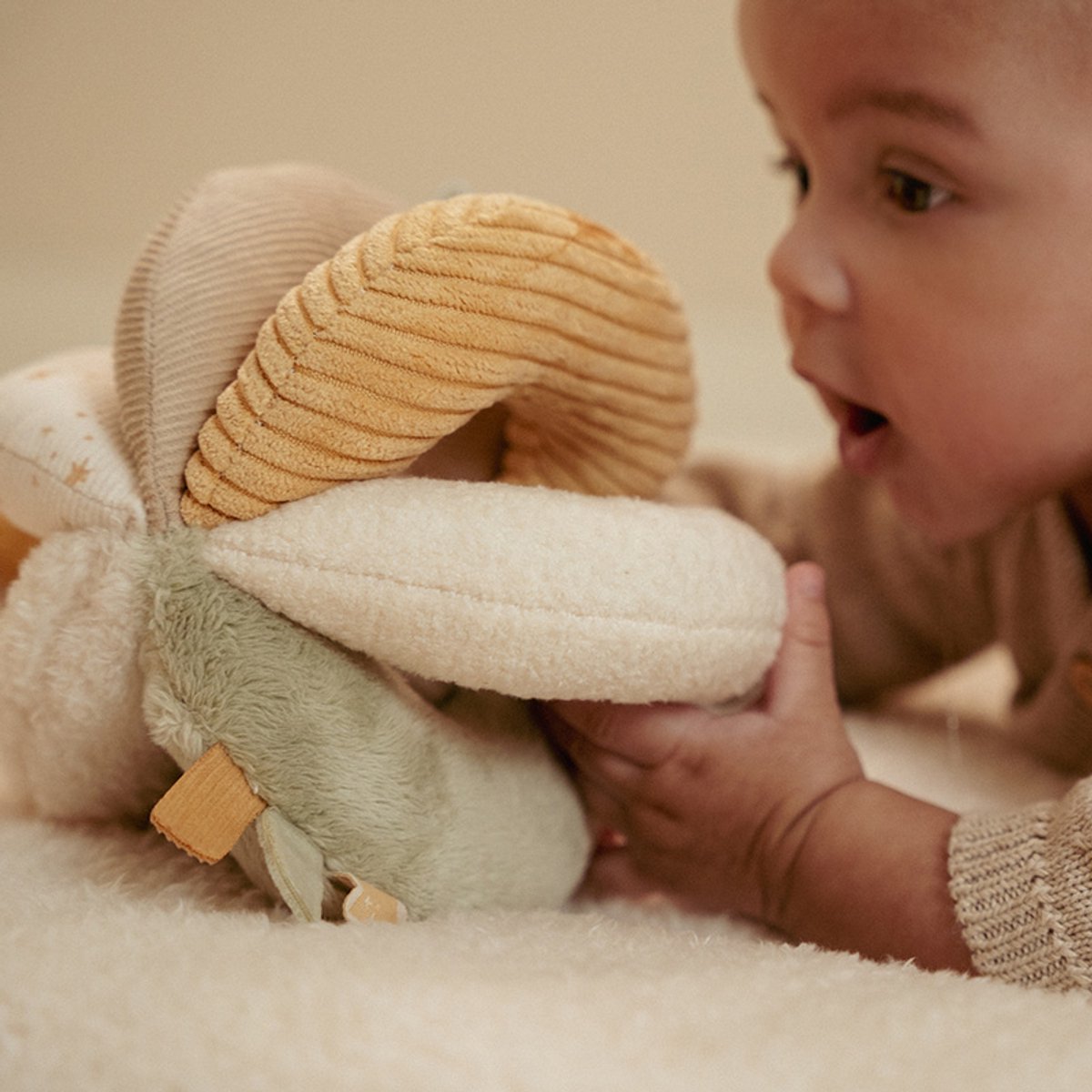 Little Dutch Newborn Naturals Grijpbal — afbeelding 4