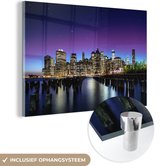 Glasschilderij - Skyline - Verlichting - Sterren - New York - Water - Schilderij glas - Glazen plaat - 150x100 cm - Foto op glas