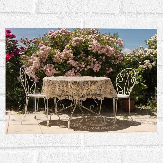 Foto: Muursticker tafel stoelen tafelkleed bloemen 40x30 cm foto op muursticker