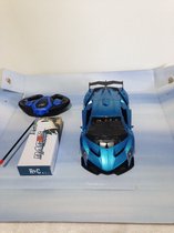 Radiografische voertuigen rc auto de auto heeft een accu en led koplampen bestuurbare auto prachtige blauwe kleur scale 1:14