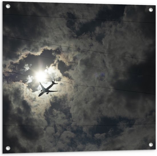 Tuinposter – Passagiersvliegtuig Zwemmend bij de Zon langs de Wolken - 80x80 cm Foto op Tuinposter (wanddecoratie voor buiten en binnen)