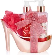 BRUBAKER Cosmetics 4-Delig Bad en Doucheset - Raspberry Champagne - Cadeautip Vrouw - Cadeau Idee - Verzorgingsset Geschenkverpakking in Rosé Goud - Pump - Moederdag cadeautje
