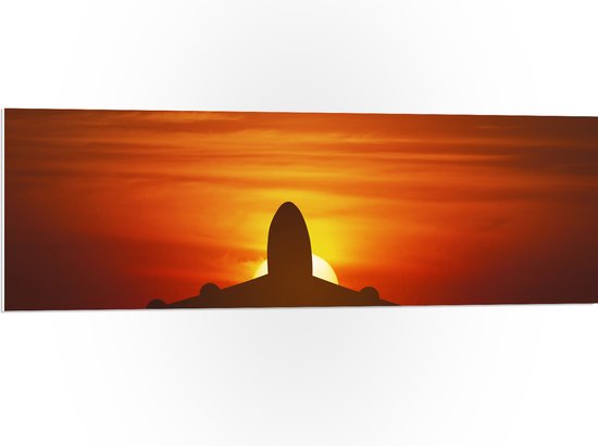 PVC Schuimplaat - Silhouet van Vliegtuig tegen Feloranje Zon in Roodkleurige Lucht - 120x40 cm Foto op PVC Schuimplaat (Met Ophangsysteem)