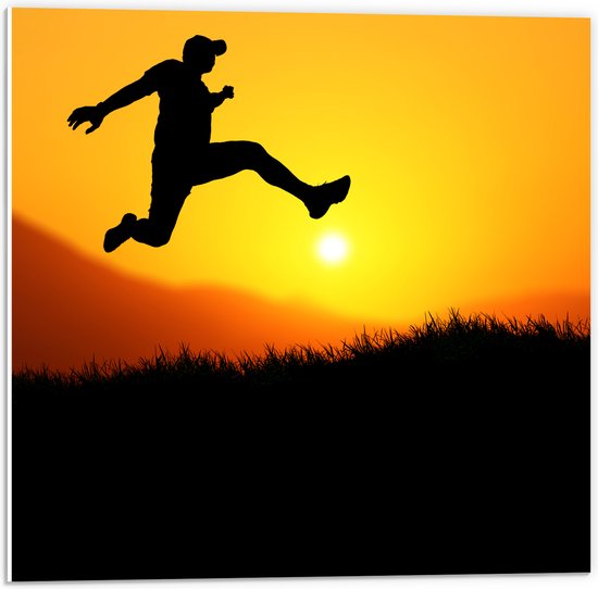PVC Schuimplaat- Silhouet van Springende Man bij Ondergaande Zon - 50x50 cm Foto op PVC Schuimplaat