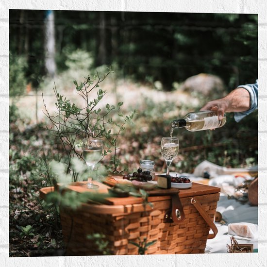 Muursticker - Bomen - Bossen - Planten - Mandje - Kleed - Eten - Drinken - Wijn - 50x50 cm Foto op Muursticker