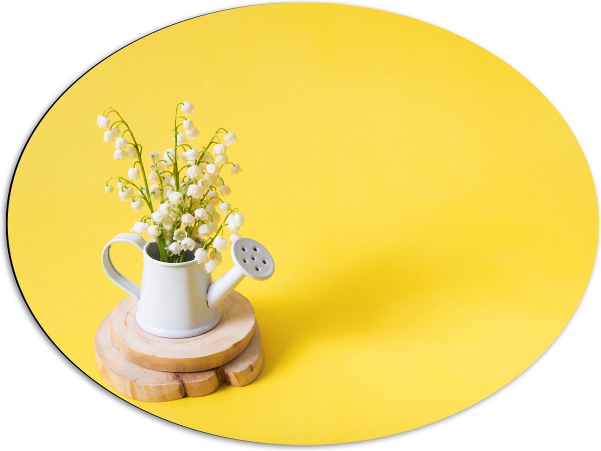 Dibond Ovaal - Boeket in Gieter met Gele Achtergrond - 80x60 cm Foto op Ovaal (Met Ophangs