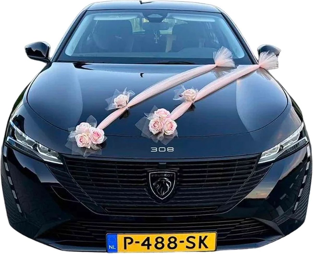 AUTODECO.NL - ANA POEDER PERZIK Auto Versiering Bruiloft - Trouwauto Decoratie perzik tule - perzik bloemstuk - Autodecoratie - perzik Rozen & Tule - Motorkap Versiering - Autobloemstuk Bruiloft - Bloemen op de Auto- Bloemen op de Motorkap -Trouwerij