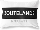 Tuinkussen ZOUTELANDE - ZEELAND met coördinaten - Buitenkussen - Bootkussen - Weerbestendig - Jouw Plaats - Studio216 - Modern - Zwart-Wit - 50x30cm