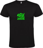 Zwart T-Shirt met “Original Sinds 2006 “ Afbeelding Neon Groen Size M