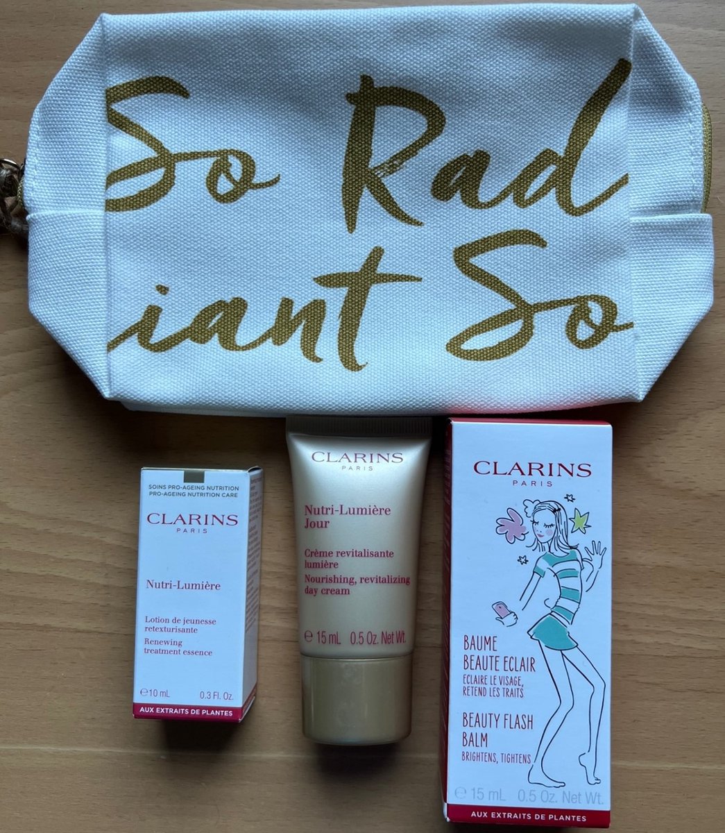Goedkoopste Clarins set Beauty Flash Balm 15 ml Renewing treatiment 10 ml Dag creme 15 ml