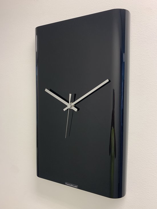 Kreative Feder Design wall clock 'Black & Gold Waves' in a modern metallic look without ticking sounds (radio/quartz) (radio controlled movement