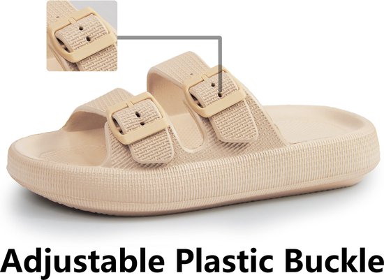 Lichtbruine EVA slipper met verstelbare plastic gespen, close-up van de gesp.